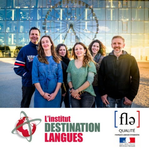 equipe_carree.png equipe_carree.png